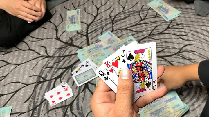 Bài liêng Da88 - Khám phá cách chơi tựa game bài hấp dẫn 3 Lưu ý chơi bài liêng